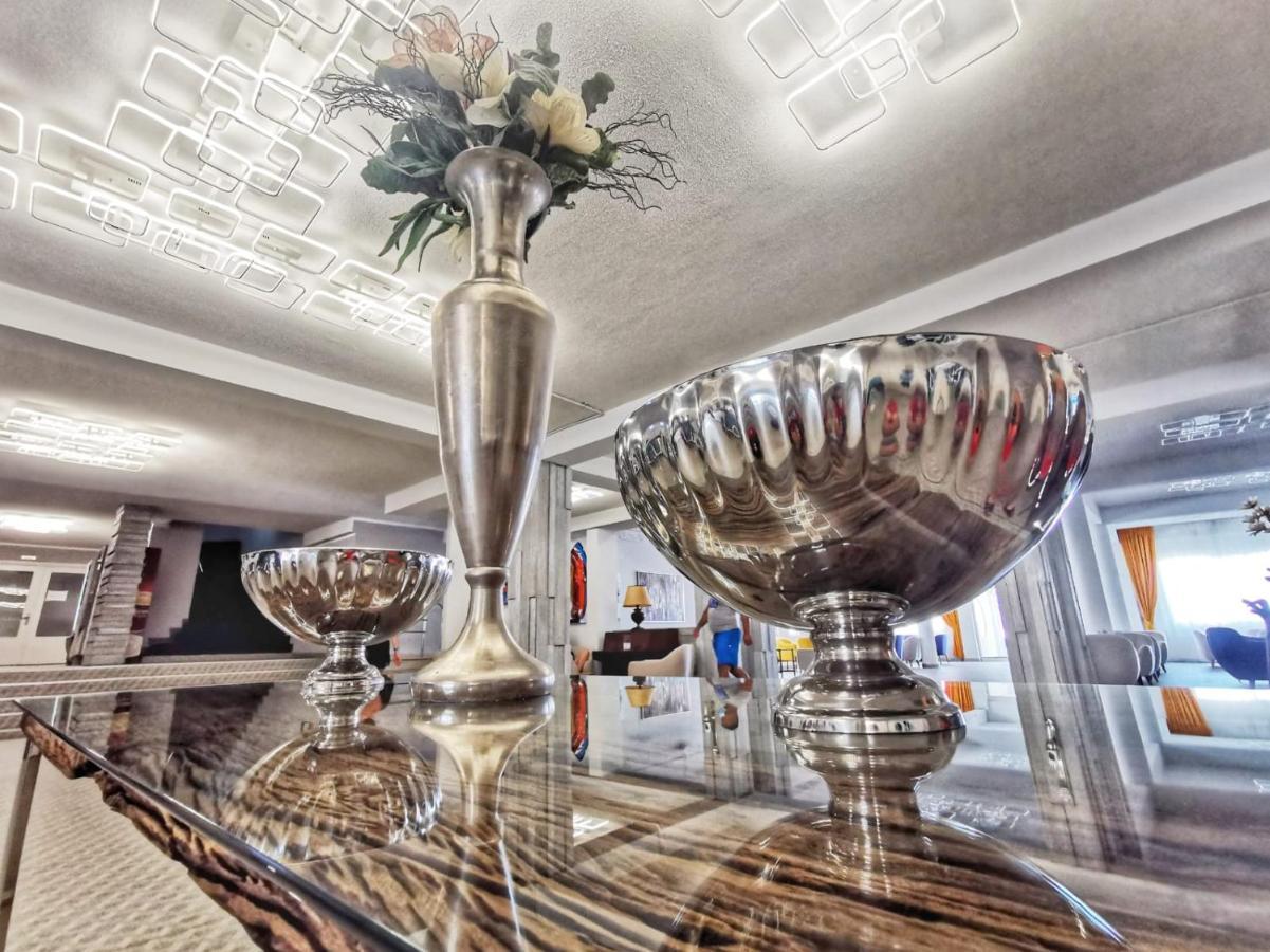 Victoria 3* Mamaia